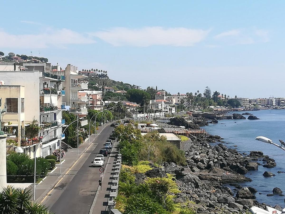 Ferienwohnung La Terrazza Dei Normanni Aci Castello Exterior foto